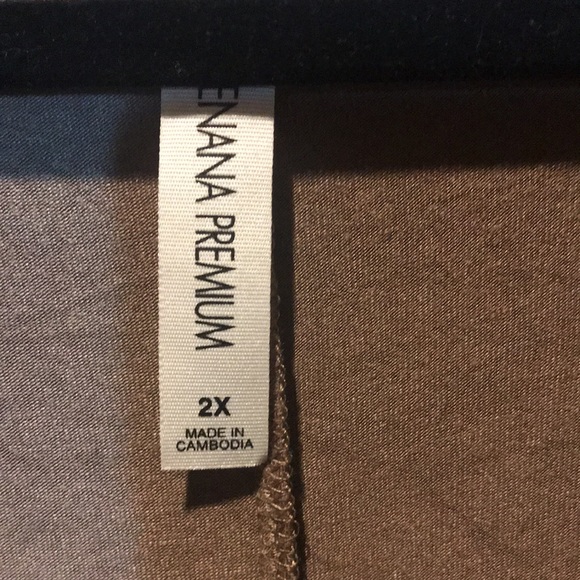 Brown Tunic/Tee Size 2X - Picture 2 of 3